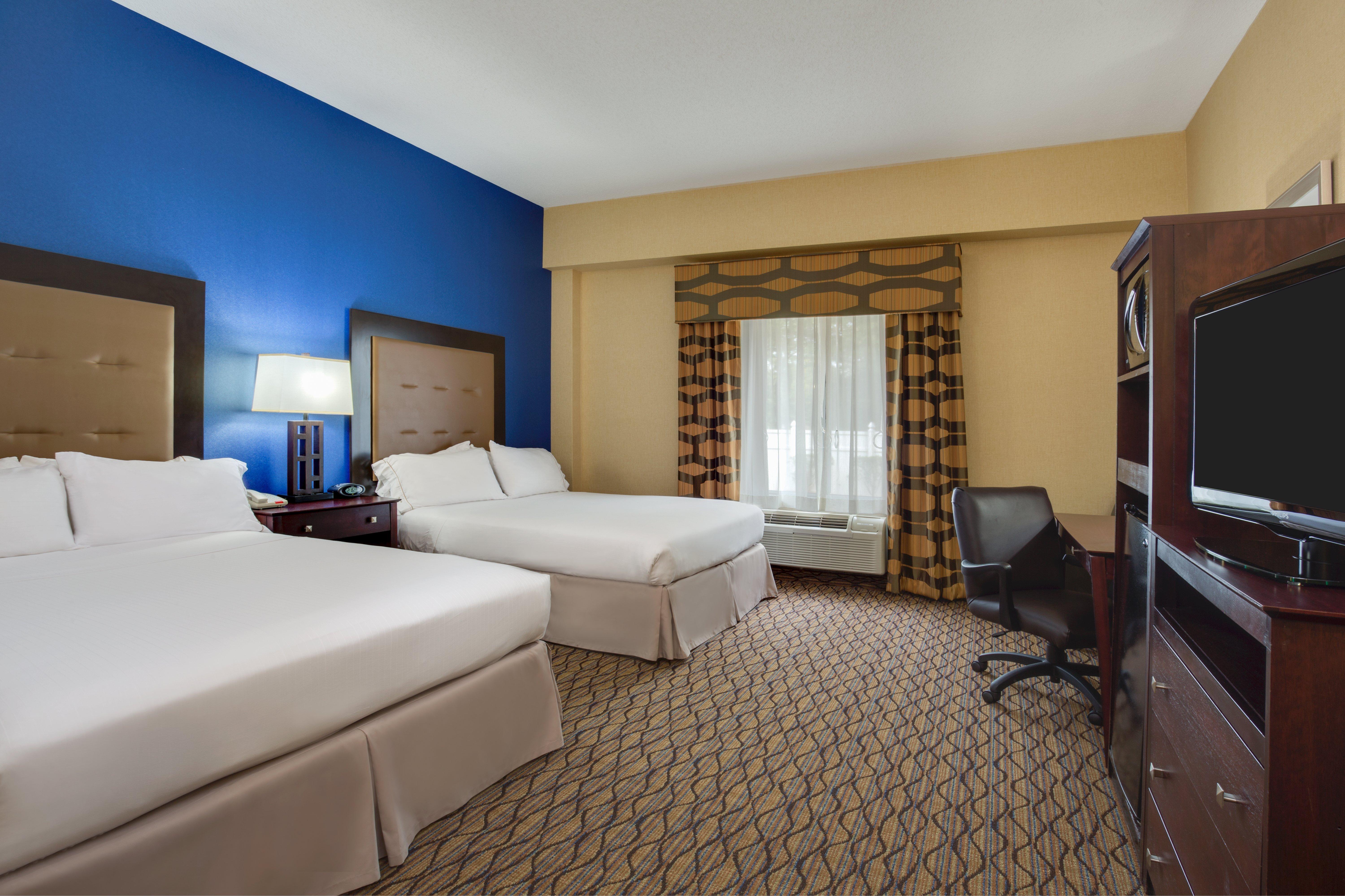 Holiday Inn Express Tower Center New Brunswick By Ihg Ист-Брунсвик Экстерьер фото