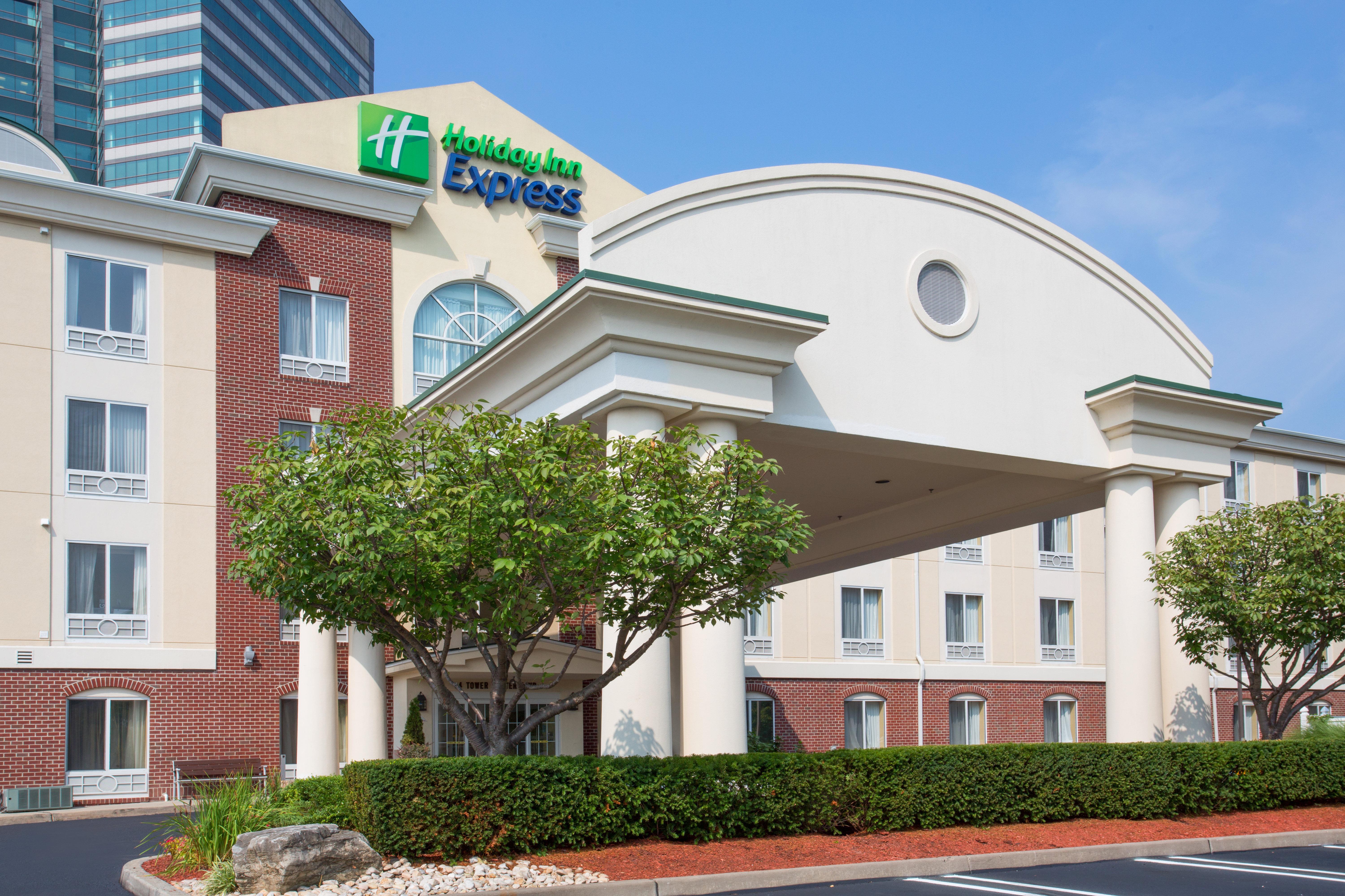 Holiday Inn Express Tower Center New Brunswick By Ihg Ист-Брунсвик Экстерьер фото